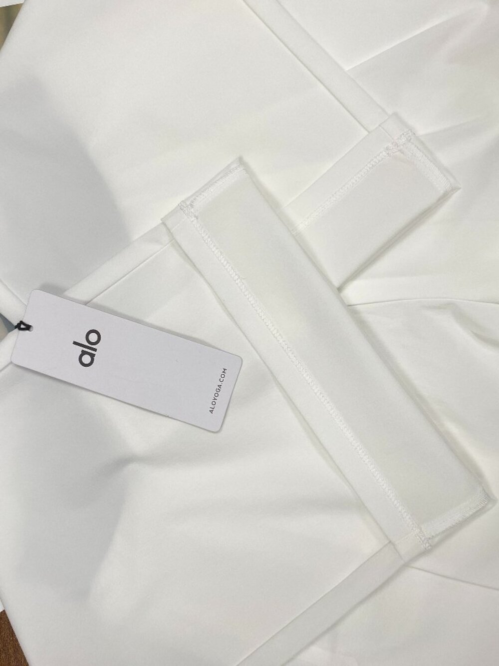 🦓New With Tags ALO Yoga👩🦳White Black Trouser Pants (30-inch inseam) - Picture 7 of 9